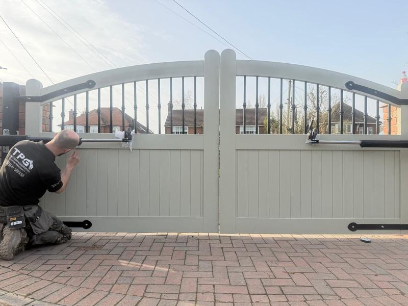Fencing & Gates by Trio Construction Group — photograph 1