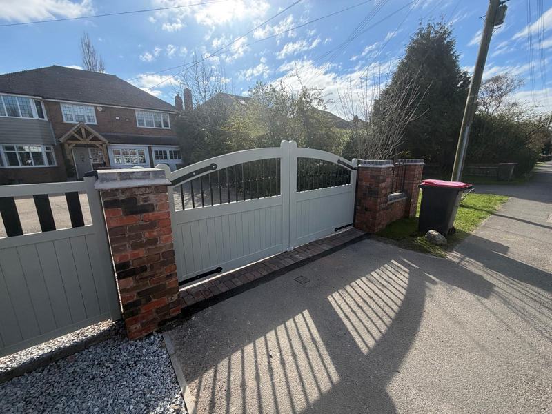 Fencing & Gates by Trio Construction Group — photograph 5